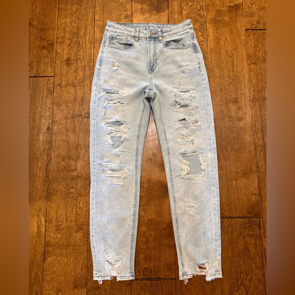 American Eagle Ripped Mom Jeans